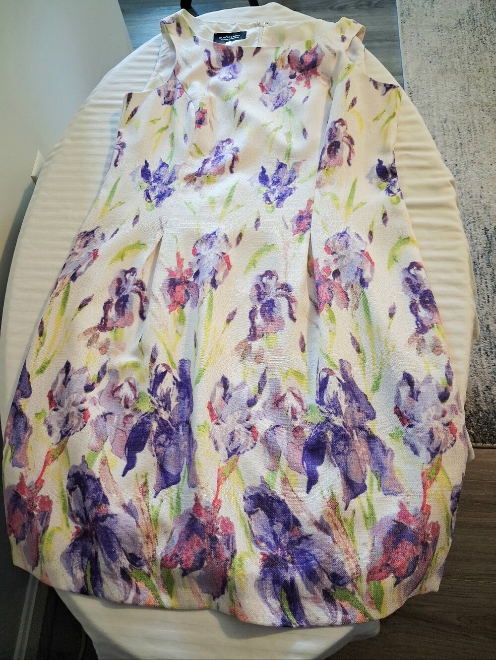 Floral Sleeveless Sheath Dress in White and Purple Size 16 - Picture 11 of 13